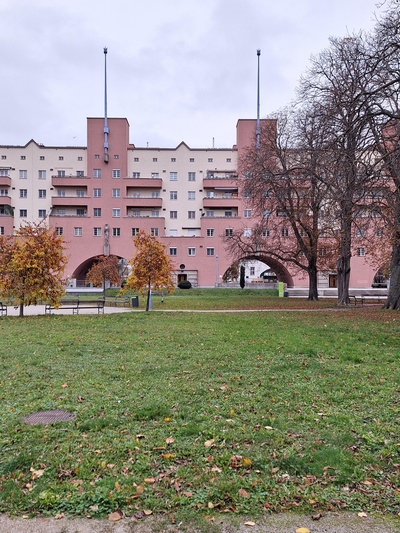 Karl Marx Hof, Architekt Karl Ehn, 1926-1930