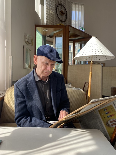 Otto Kapfinger im Café Prückel, 2023 – © Renate Kordon Otto Kapfinger im Café Prückel, 2023