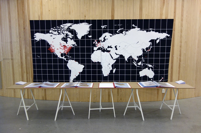 Suzanne Lacy’s International Dinner Party in Feminist Curatorial Thought, exhibition by Elke Krasny, KTH Stockholm 2016