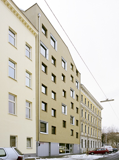 stratified townscape. giessaufgasse 1050